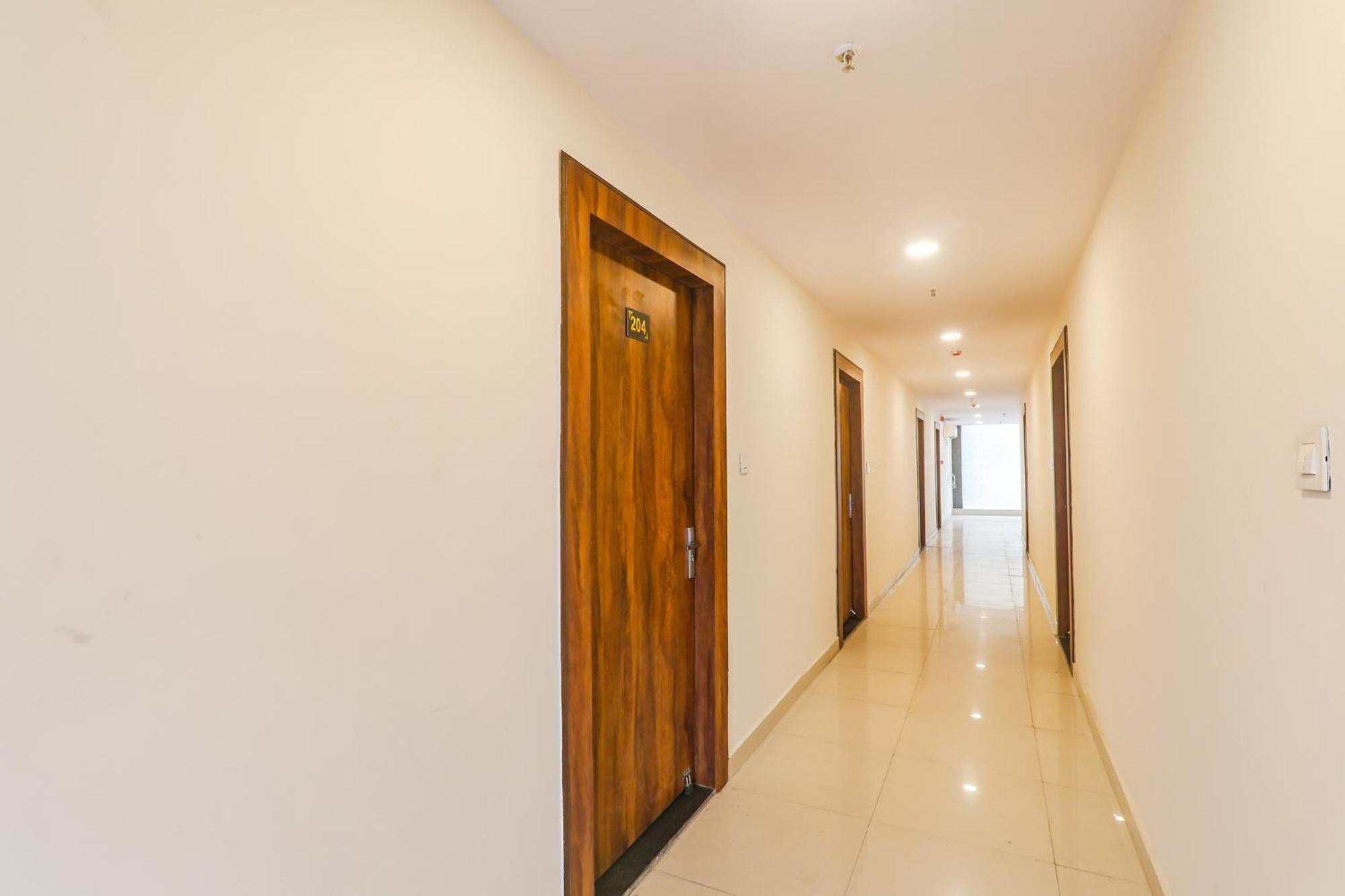 Fabhotel Rachna Palace And Banquets - Nr Lekhraj Metro Station Lucknow Esterno foto