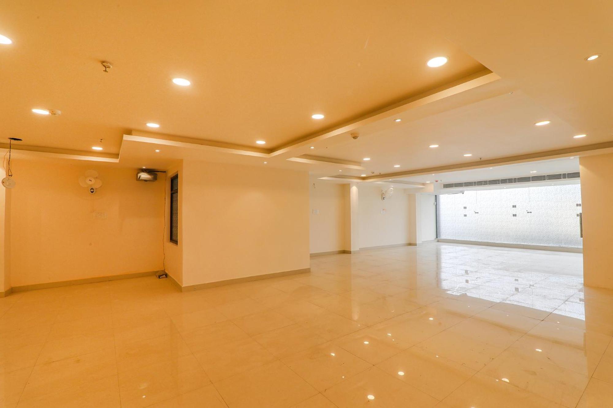 Fabhotel Rachna Palace And Banquets - Nr Lekhraj Metro Station Lucknow Esterno foto