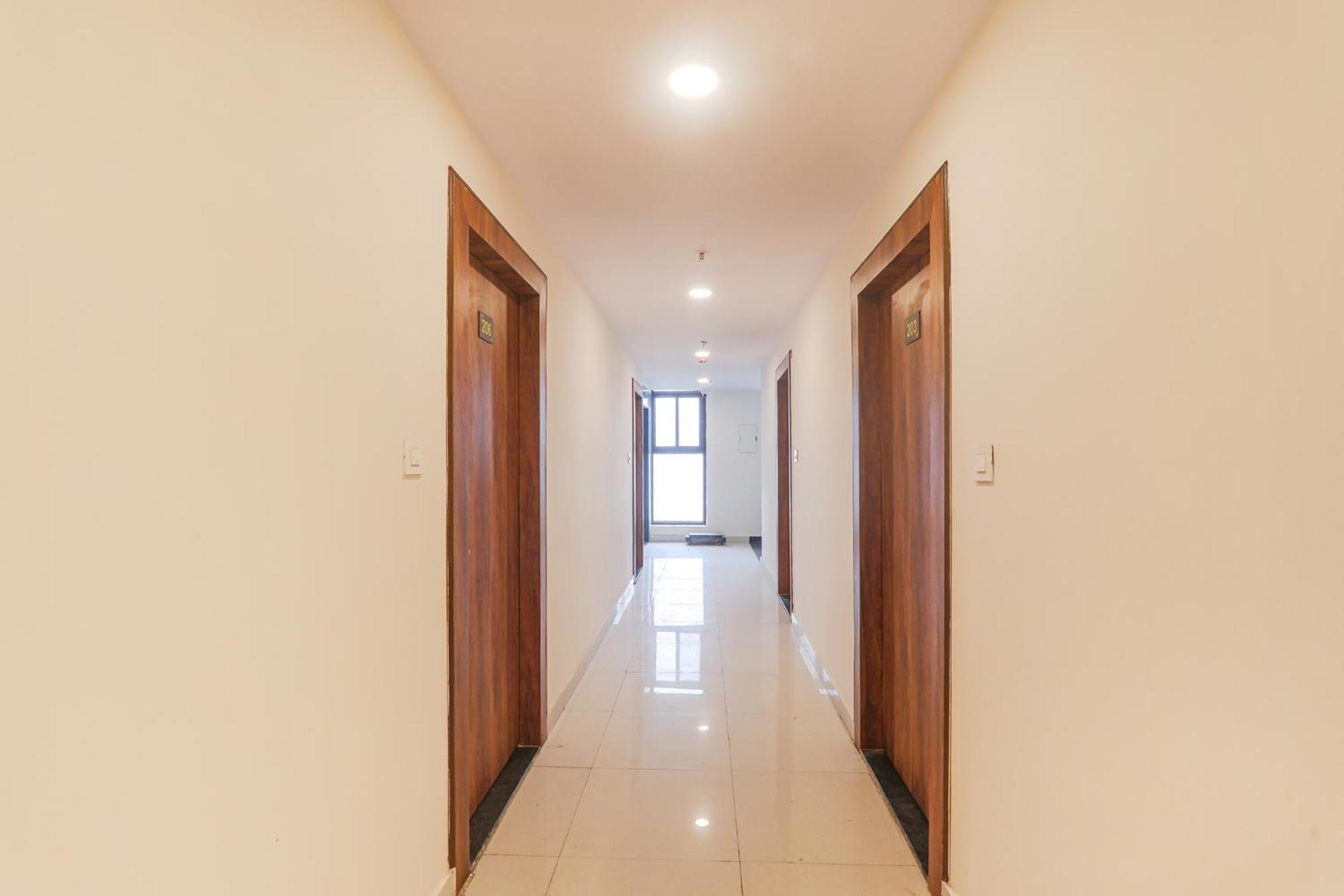 Fabhotel Rachna Palace And Banquets - Nr Lekhraj Metro Station Lucknow Esterno foto